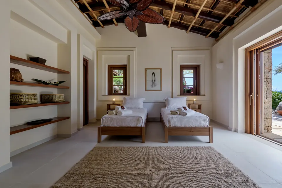 The bedroom of Buddha 2